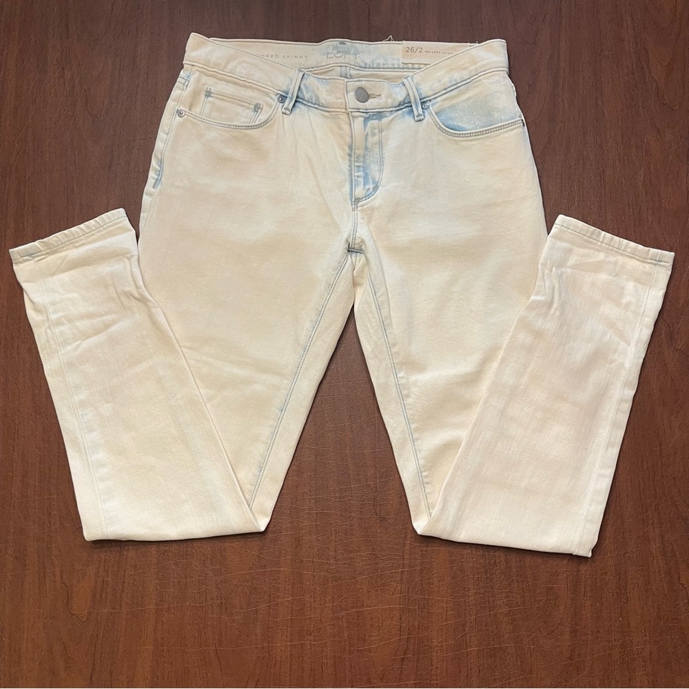 LOFT NWT Women's Relaxed Skinny Distressed Bleach Wash Denim Jeans 26/2